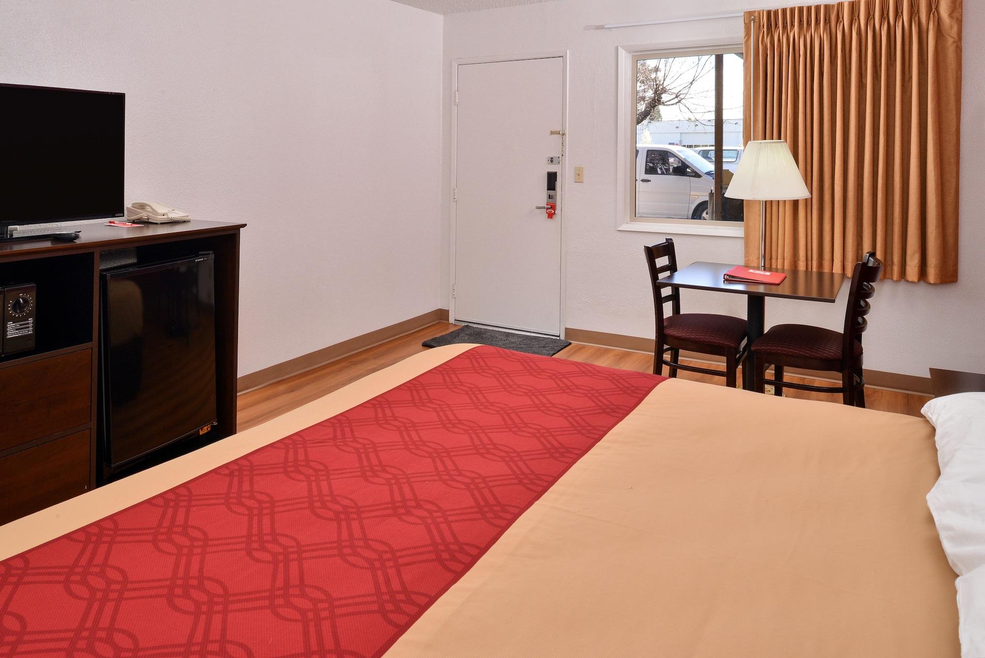 Bend Inn & Suites מראה חיצוני תמונה