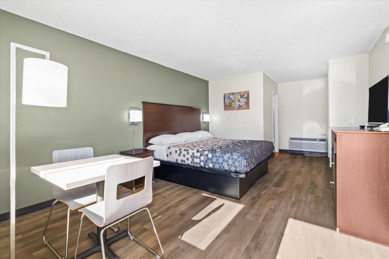Bend Inn & Suites מראה חיצוני תמונה