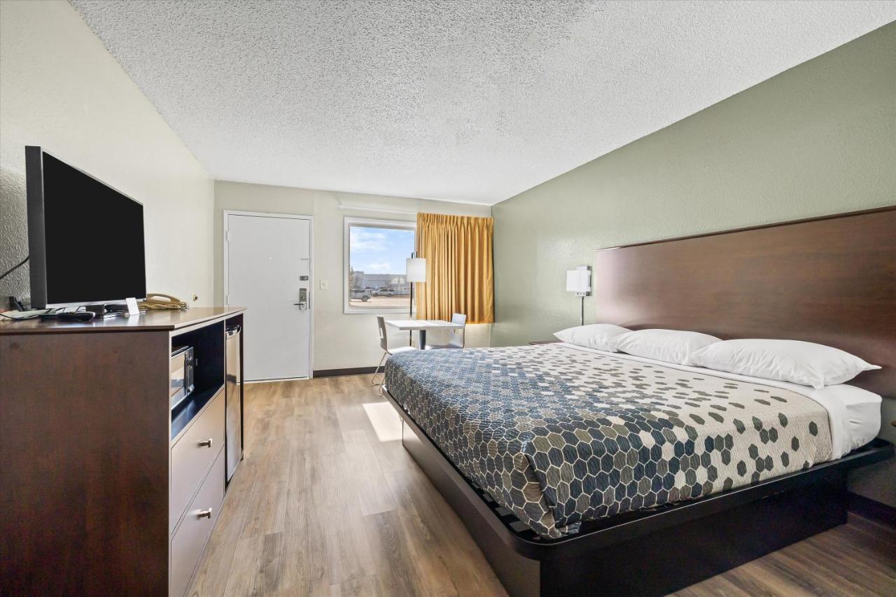 Bend Inn & Suites מראה חיצוני תמונה