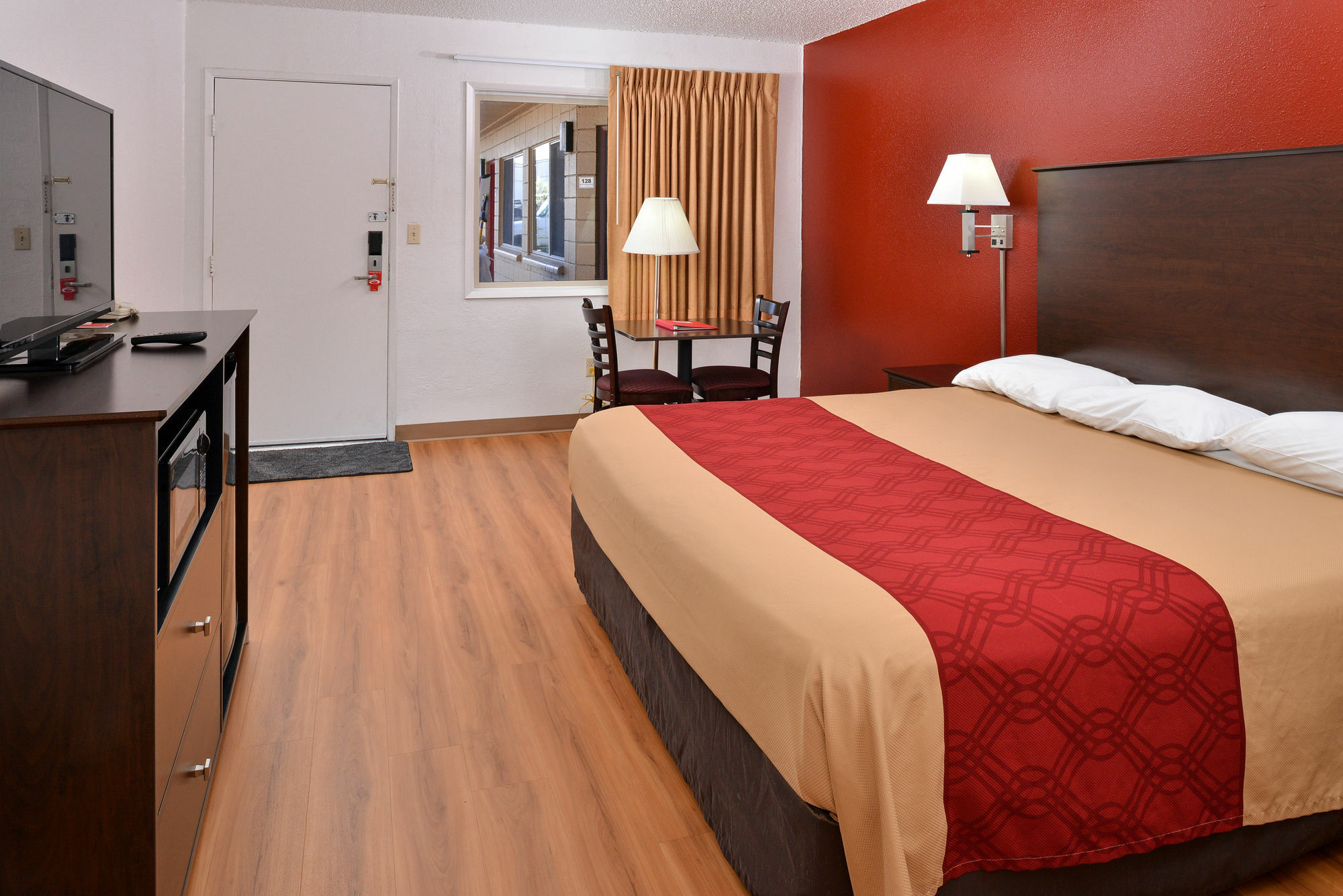 Bend Inn & Suites מראה חיצוני תמונה